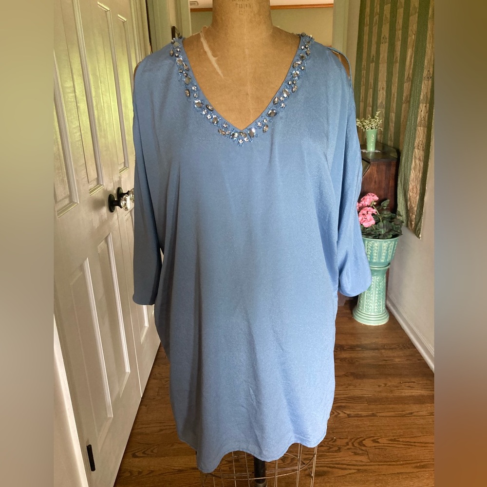 AMERICAN GLAMOUR Badgely Mischka Cold Shoulder Tunic BABY BLUE RHINESTONES Large